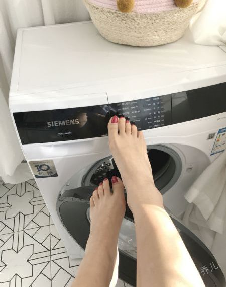 亚洲乱论_720动漫在线观看