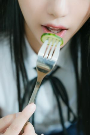 老女人裸体欣赏ass_BD韩语高清视频播放