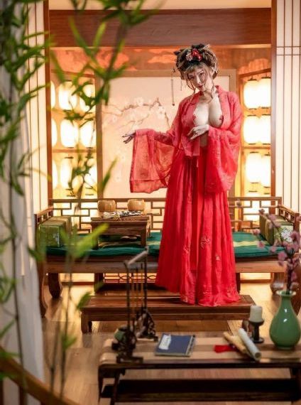 久久婷婷五月综合尤物色国产_1080P高清迅雷在线观看