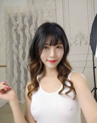 伊人精品在线观看_超清全集免费观看