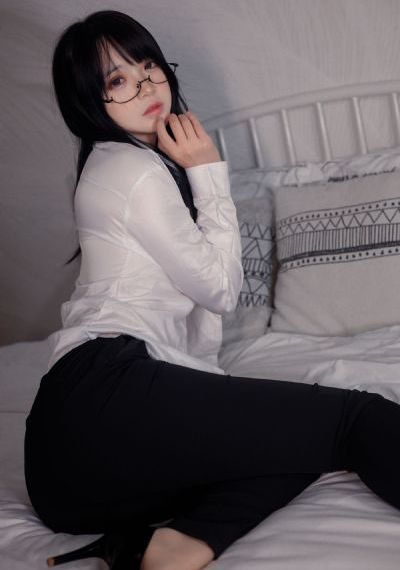 亚洲午夜久久久久久久久久久_蓝光全集免费观看