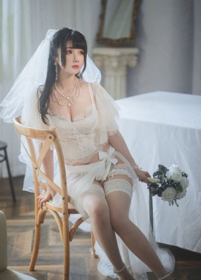 亚洲狼人第一页_在线免费观看电影