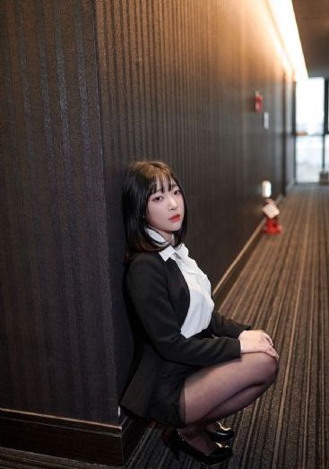 激情偷乱人伦视频在线无码_日韩成人在线