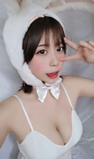 美女高潮呻吟白浆喷水久久国产_国产剧高清完整版