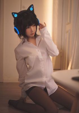 辛尤里无码Av在线播放_免费观看高清版